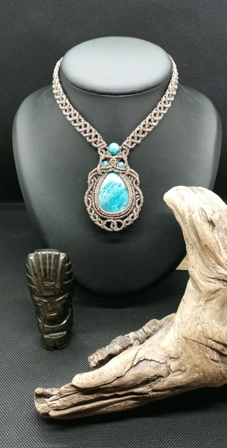 Galerie Colliers Talismans - Apatite bleue
