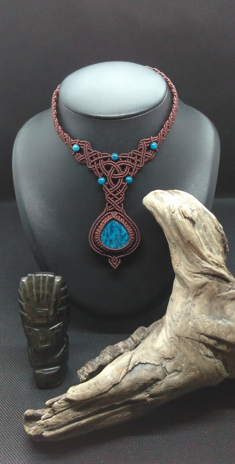 Galerie Colliers Talismans - Apatite bleue