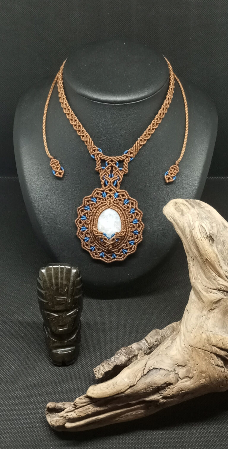 Galerie Colliers Talismans - Labradorite blanche